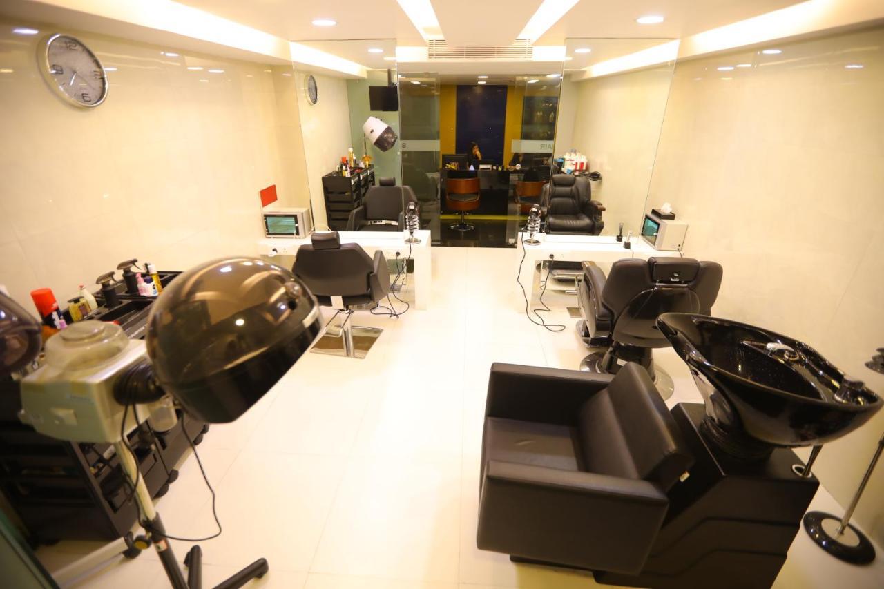 V 7 Hotel Chennai Eksteriør bilde