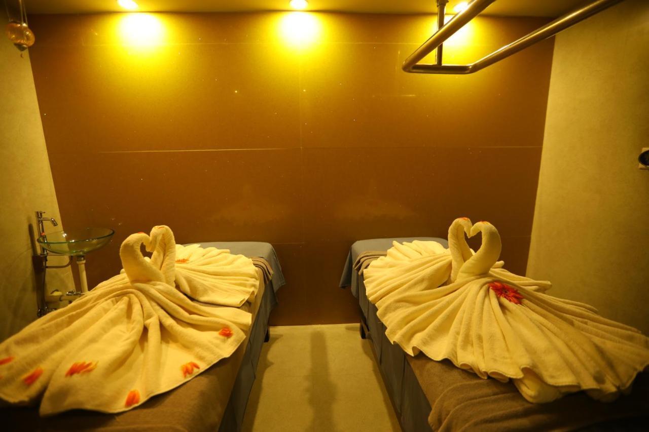V 7 Hotel Chennai Eksteriør bilde